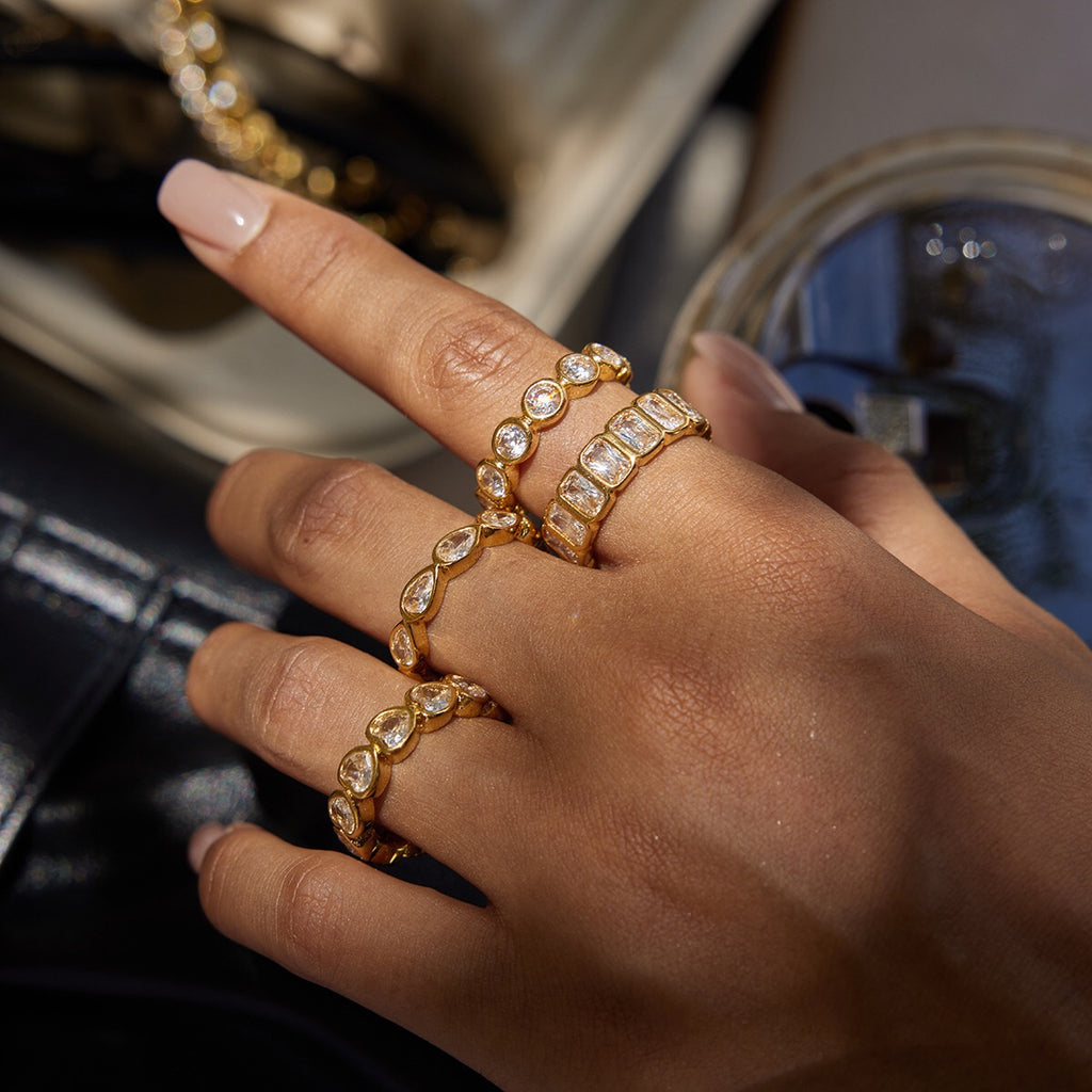 18K Gold Extra Shine Heart Eternity Tennis Ring