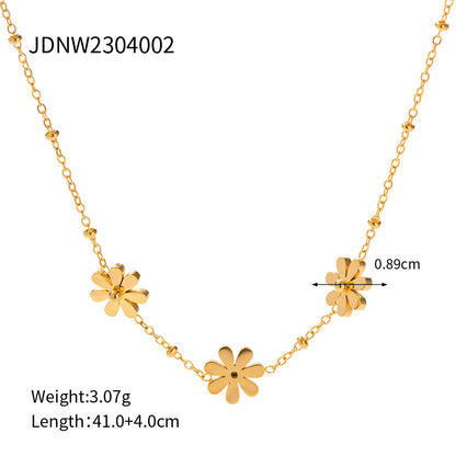 18K Gold Daisy Blossom Flower Chain Necklace