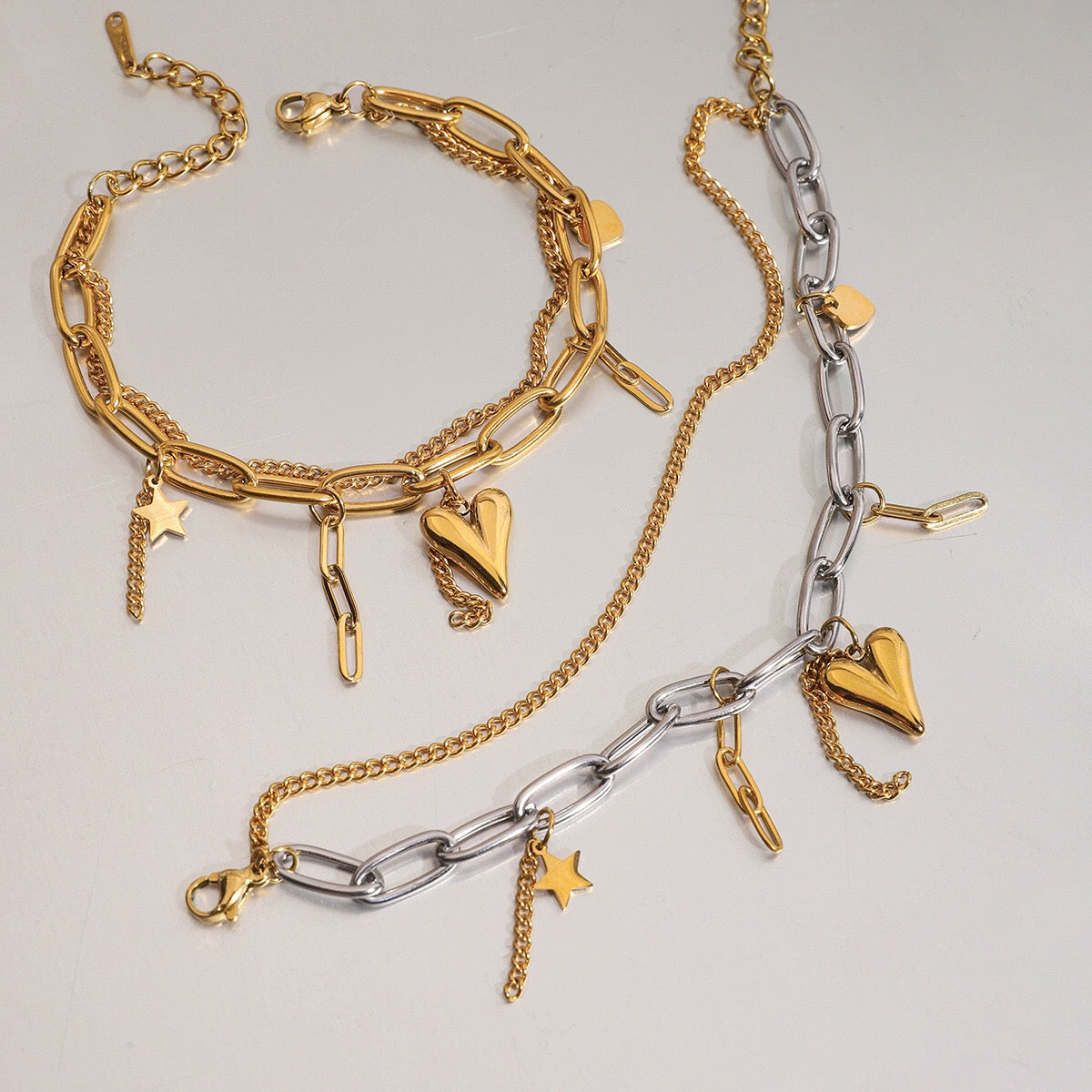 18K Gold Heart Charm Paperclip Chain Bracelet