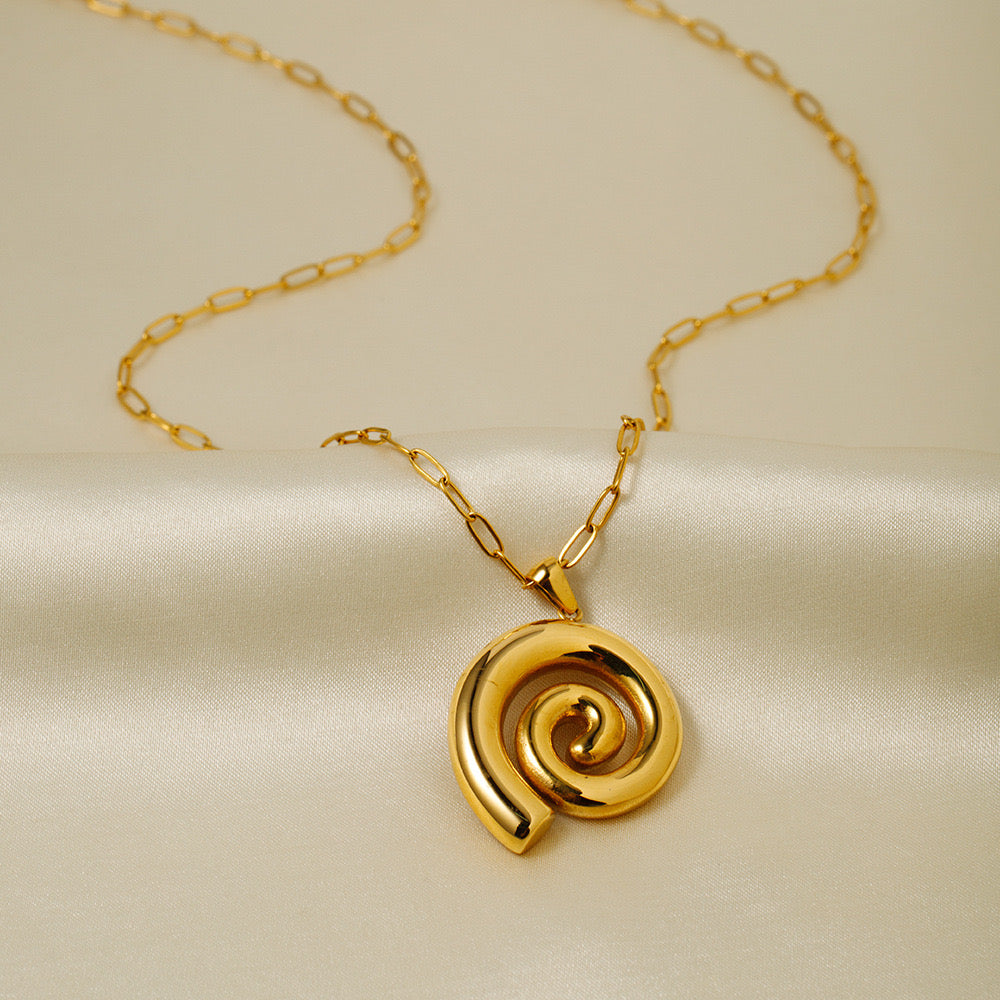 18K Gold Ocean Swirl Pendant Necklace