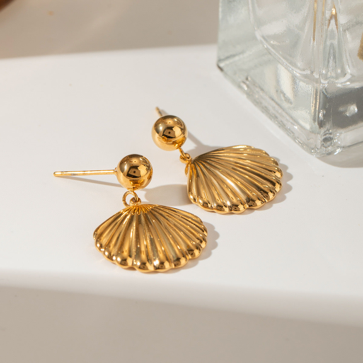 18K Gold Seashell Stud Dangle Earrings