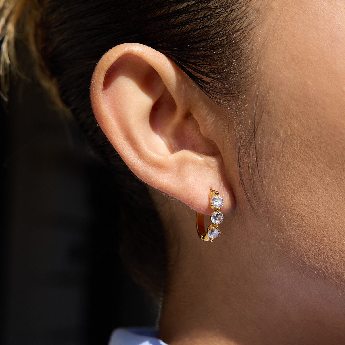 18K Gold Gleam Small Hoop Huggie Earrings