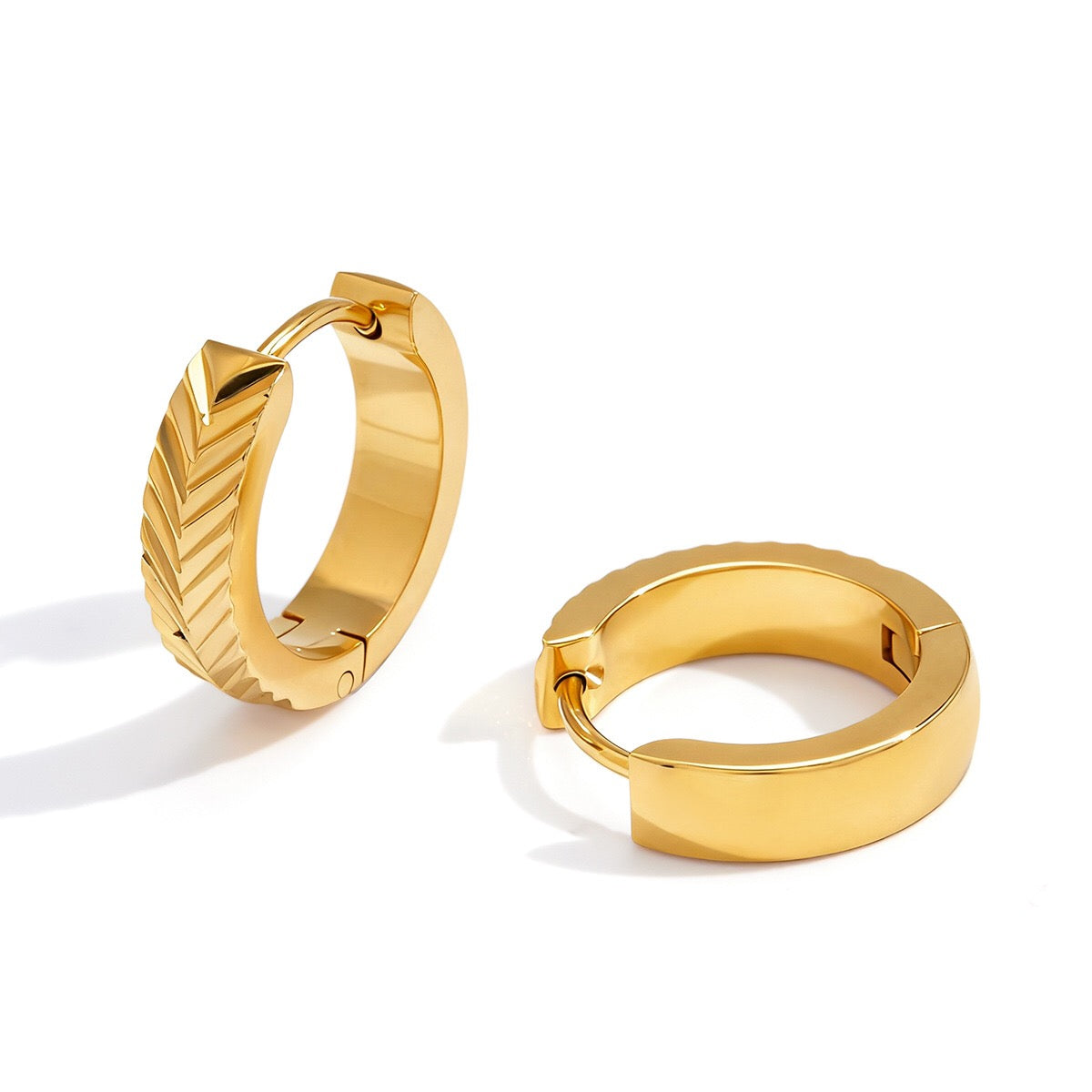 18K Gold Modern Bling Textured Small Hoop Huggie Earrings Ear Cuffs Stack