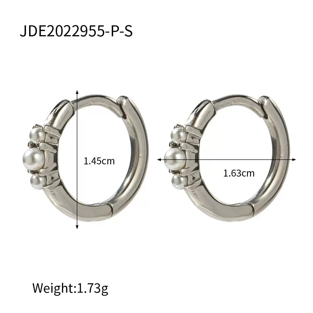 18K Gold Pearl Small Hoop Huggie Earrings