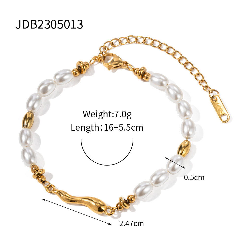 18K Gold Elegance Pearl Bracelet