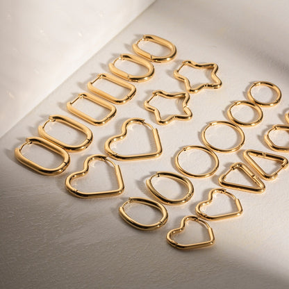 18K Gold Minimalist Geometric Heart Huggie Earrings