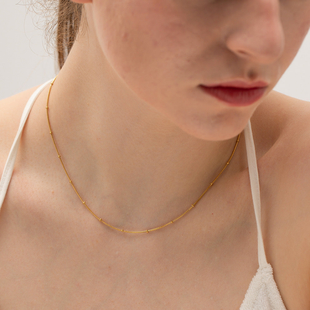 18K Gold Delicate Beaded Chain Choker Necklace