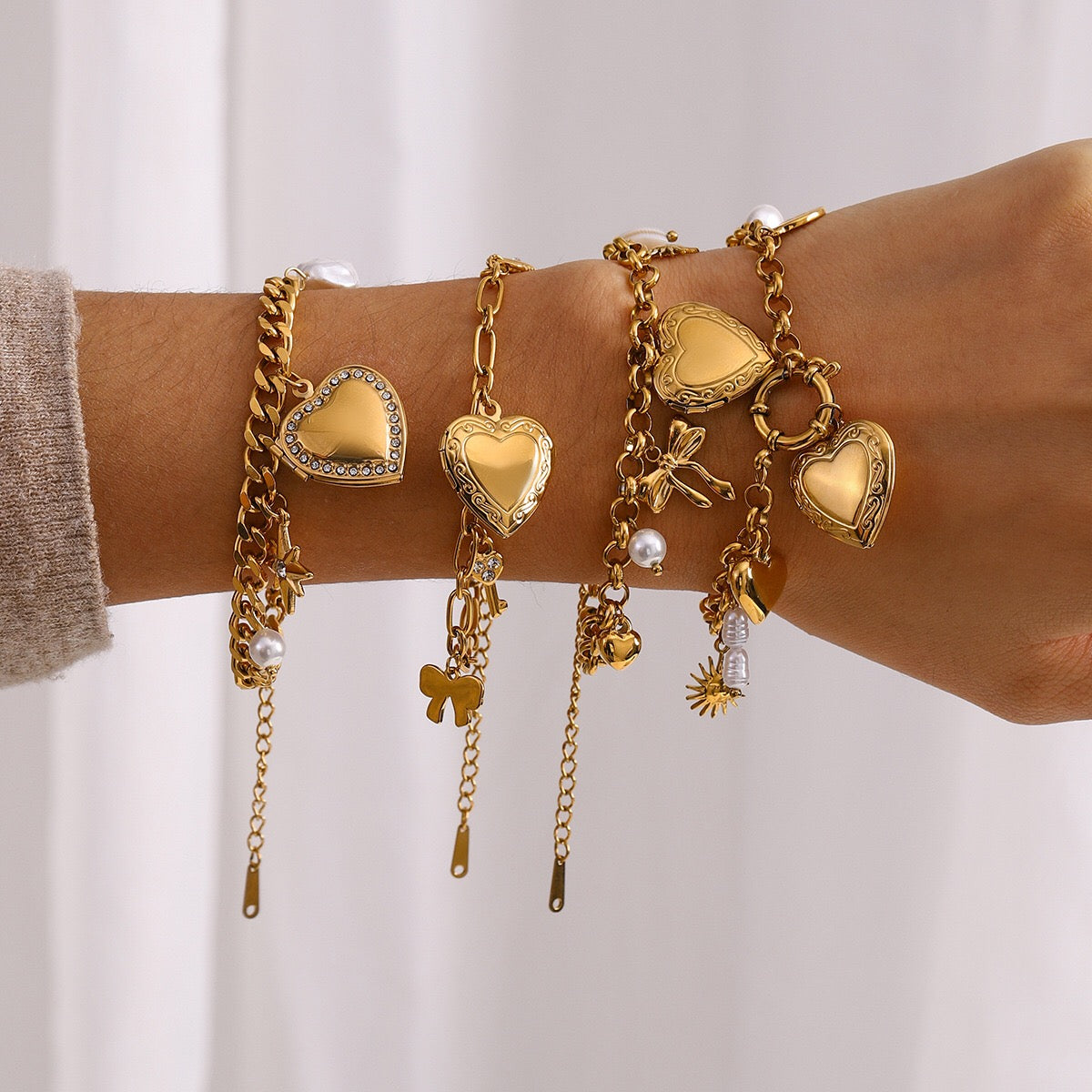 18K Gold Heart Locket Chunky Charm Bracelet
