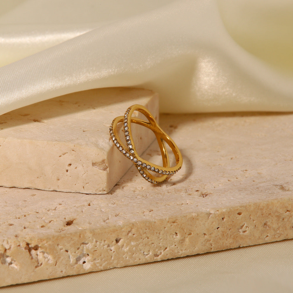 18K Gold Cross Stacking Ring