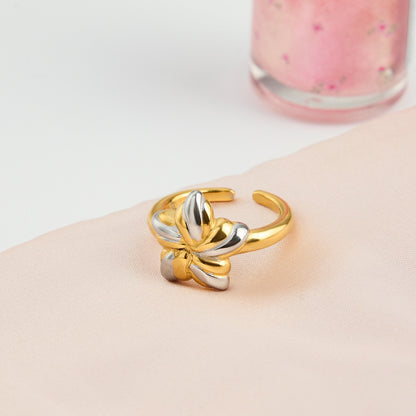 18K Gold and Silver Two Tone Cosmic Motion Statement Star Ring