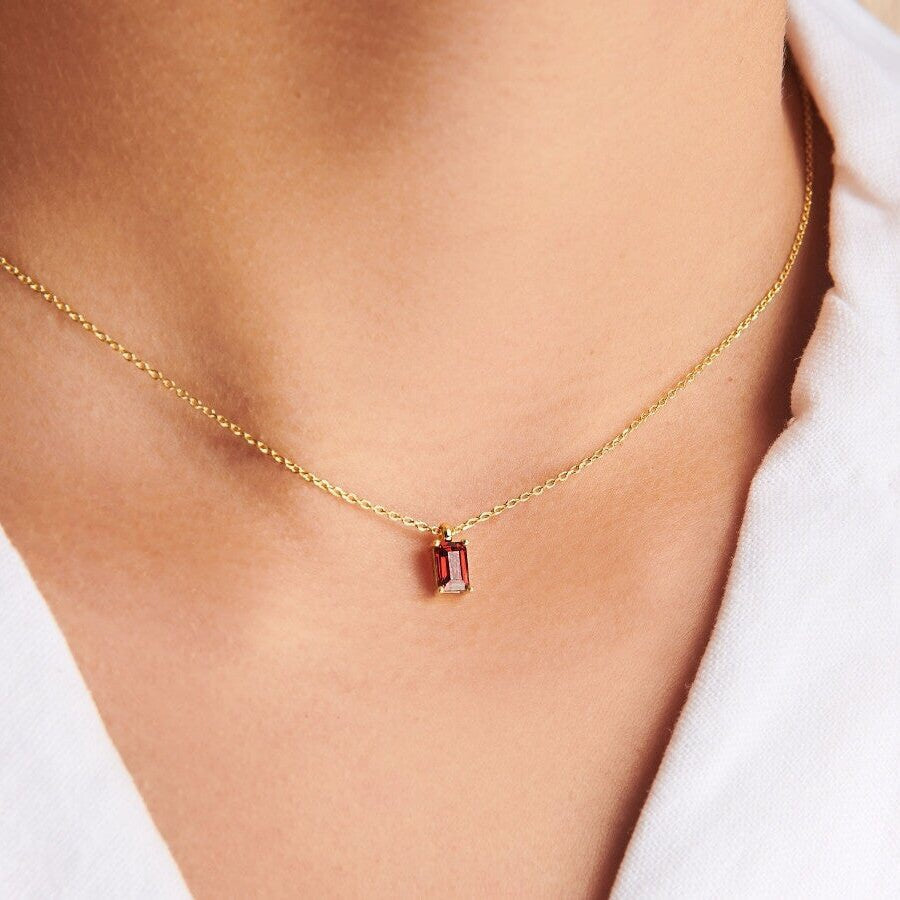 18K Gold Minimalist Birthstone Necklace