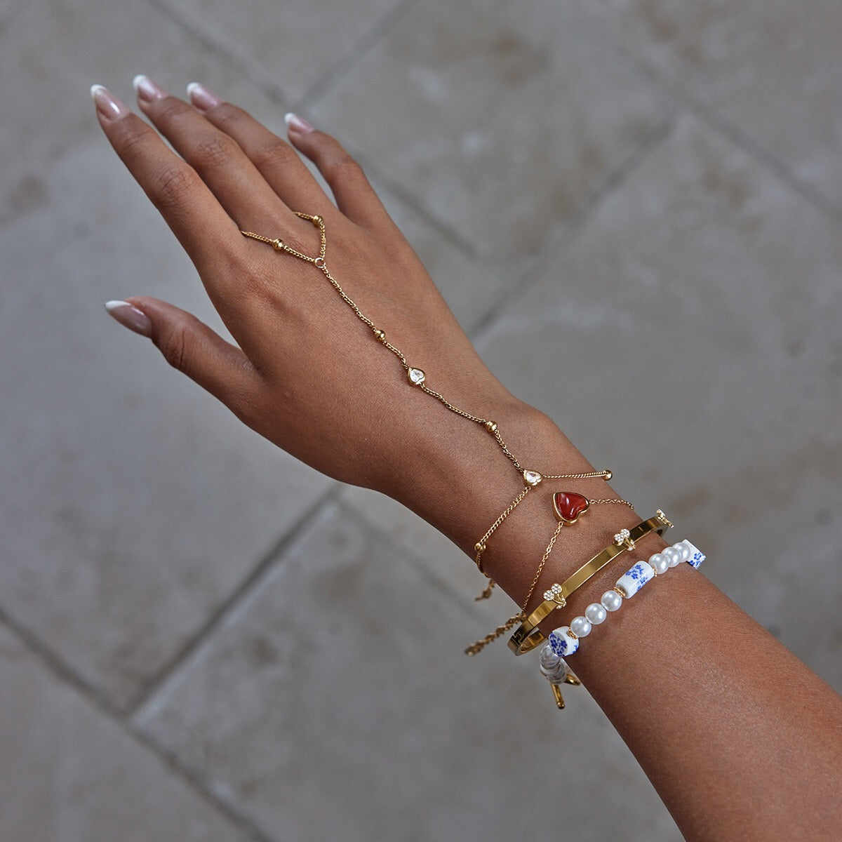 18K Gold Waterproof Delicate Heart Hand Chain Bracelet