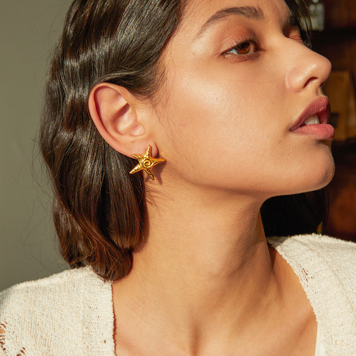 18K Gold Ocean Swirl Starfish Stud Earrings