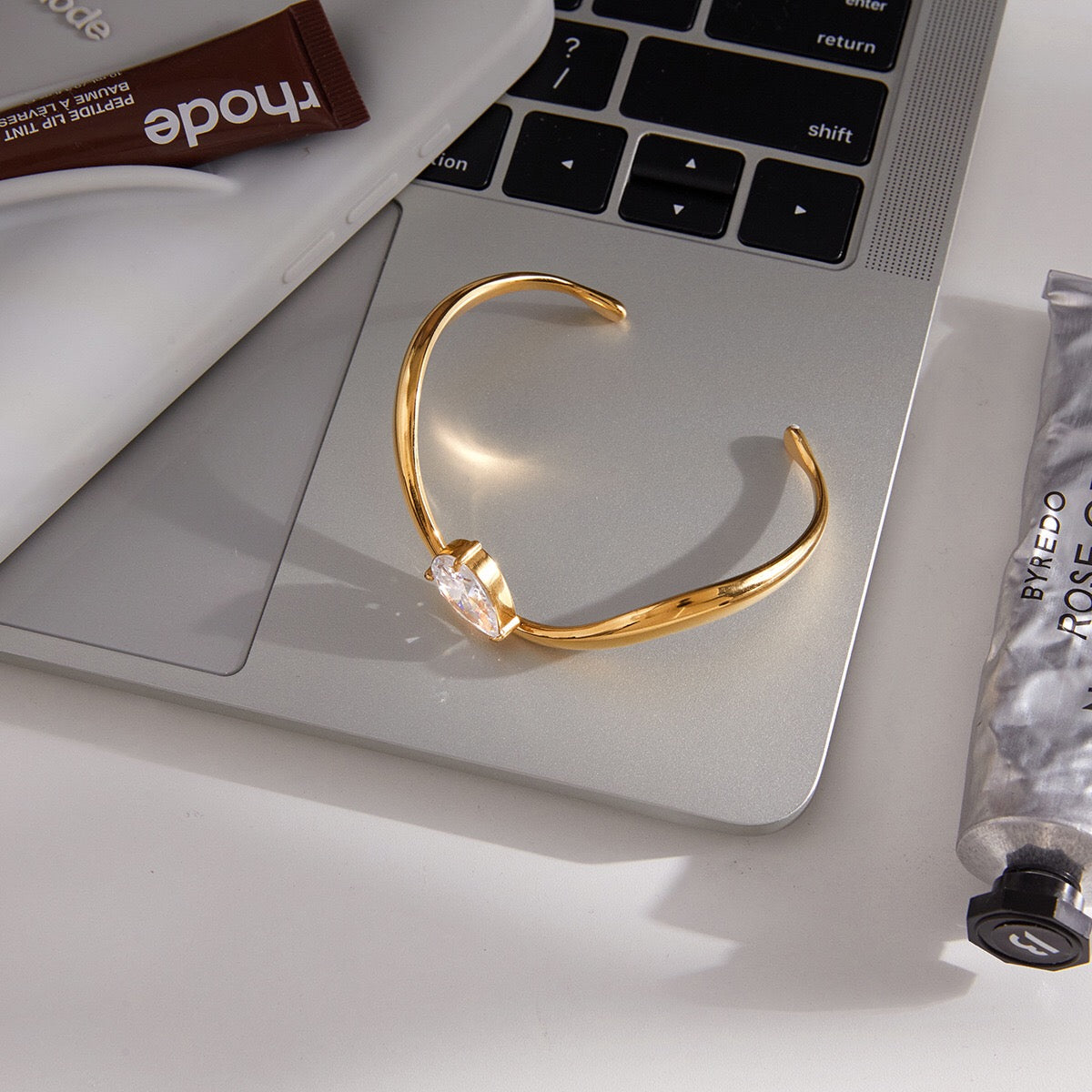 18K Gold Curved Seduction Statement Cuff Bangle Bracelet