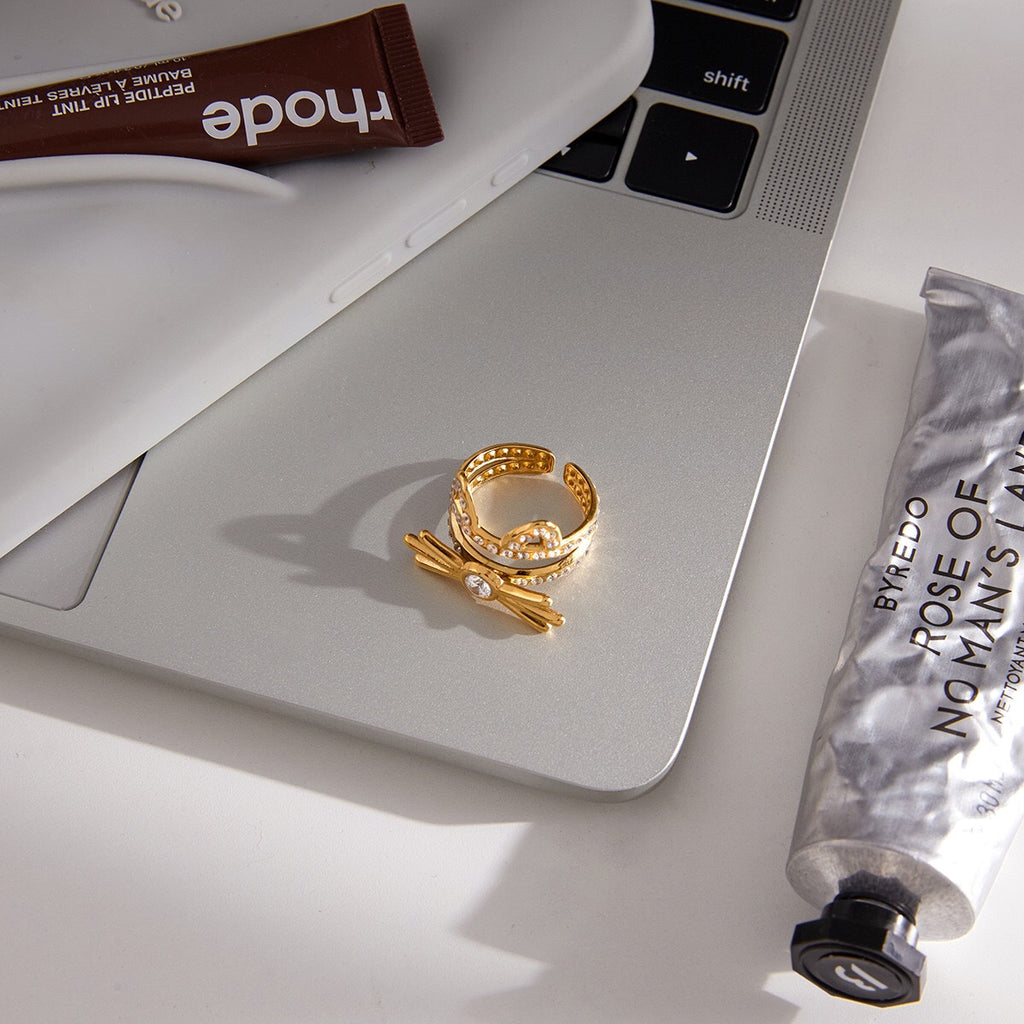 18K Gold Whiskered charm Pave Cat Tennis Stacking Ring