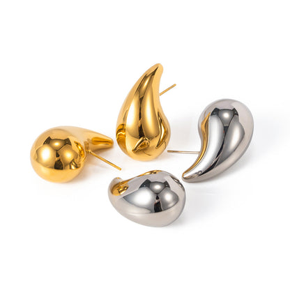 18K Gold Teardrop Stud Earrings