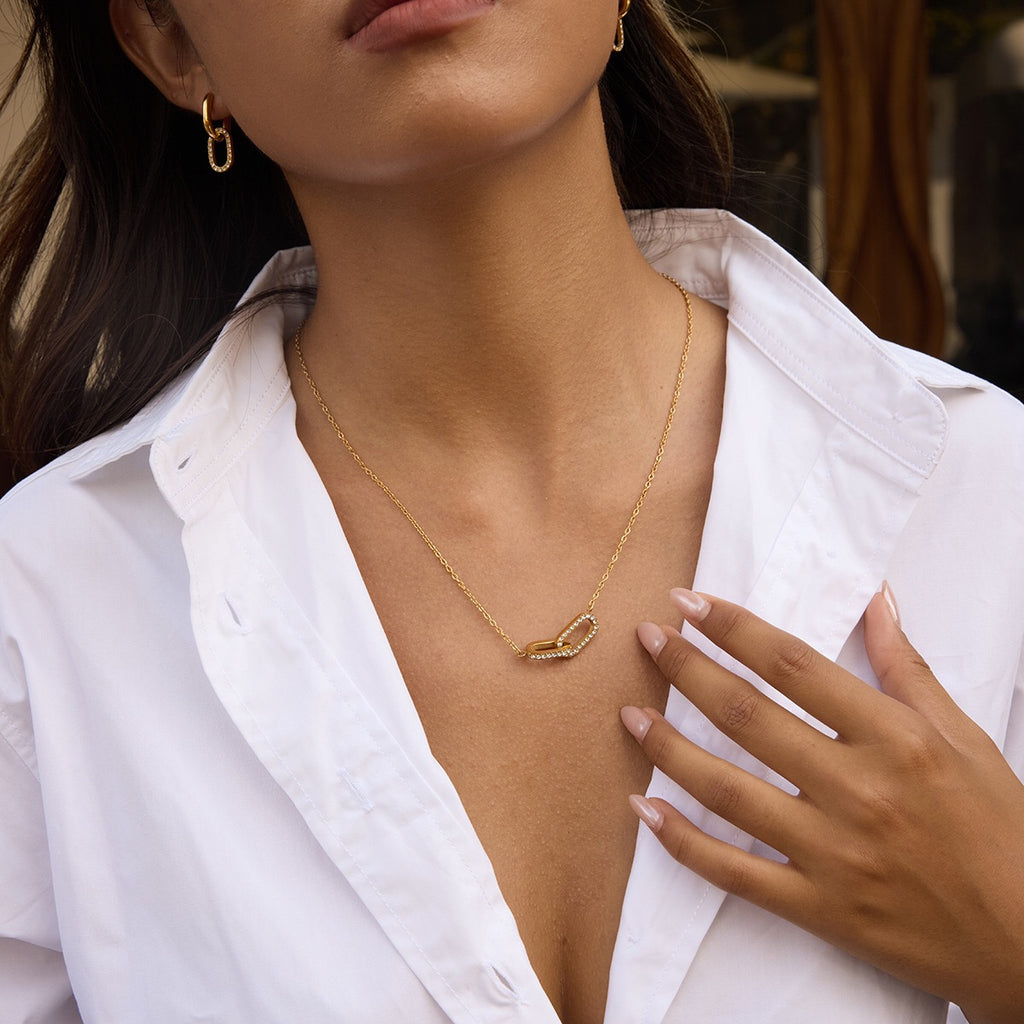 18K Gold Linked Desire Dainty Pendant CZ Necklace