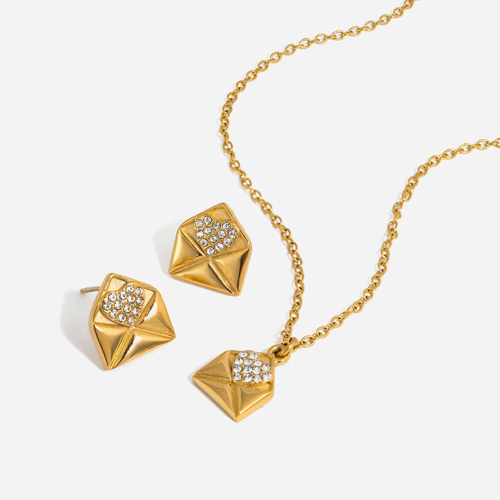 18K Gold Written in Love Bling Heart Pendant Dainty Necklace