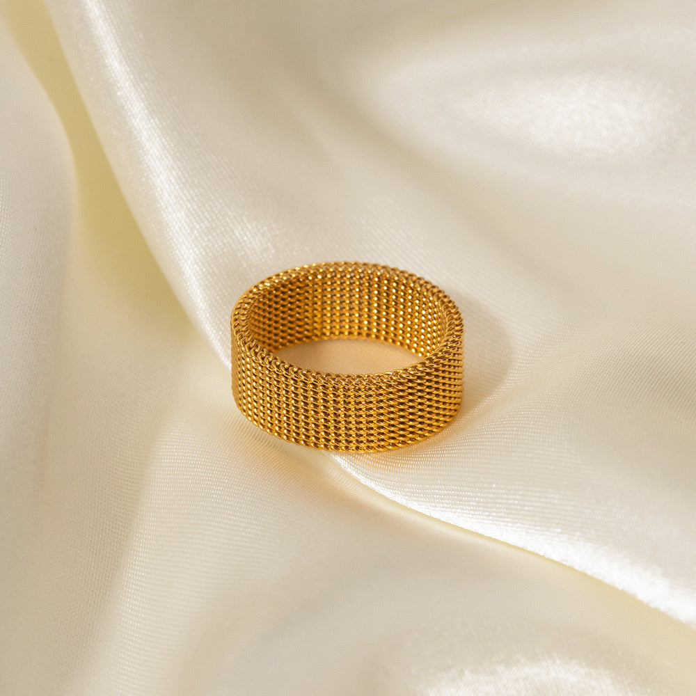 18K Gold Watch Band Ring