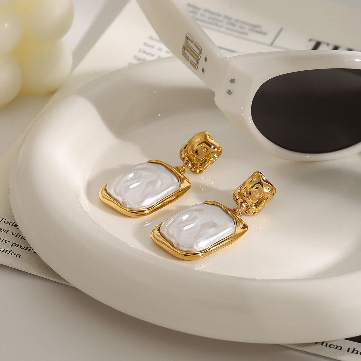 18K Gold Baroque Pearl Dangle Earrings