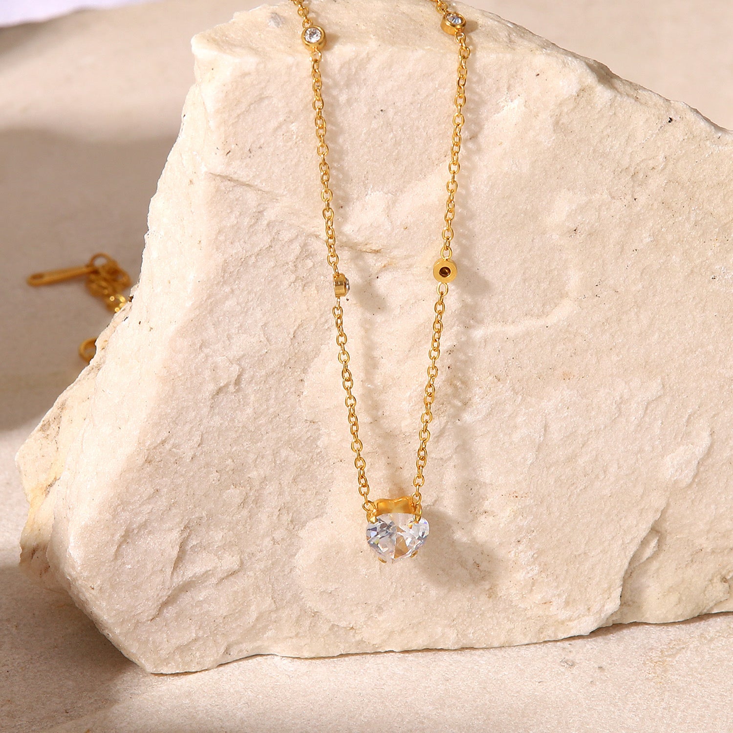 18K Gold Dainty Starry Heart CZ Pendant Necklace