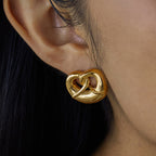 18K Gold Pretzel Cute Stud Earrings