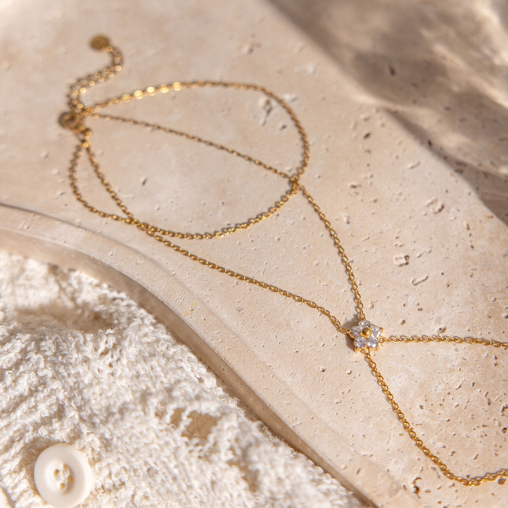 18K Gold Waterproof Dainty Flower Hand Chain Bracelet