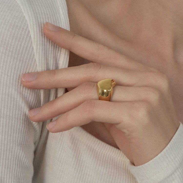 18K Gold Puffy Heart Signet Ring