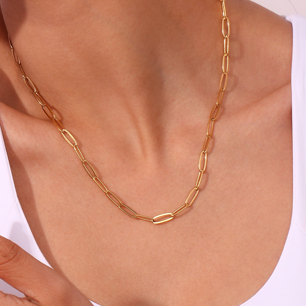 18K Gold Paperclip Necklace
