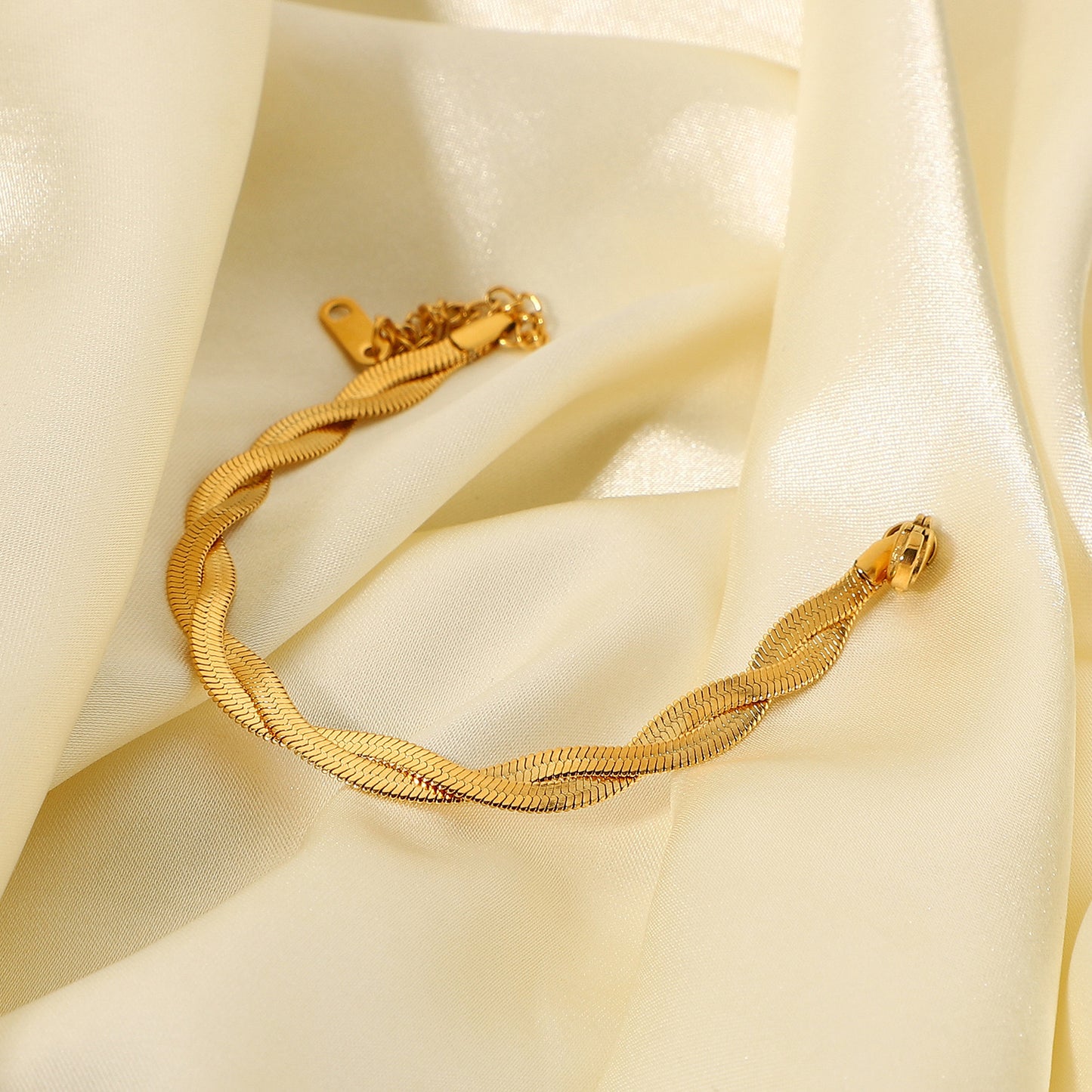 18K Gold Twisted Herringbone Bracelet