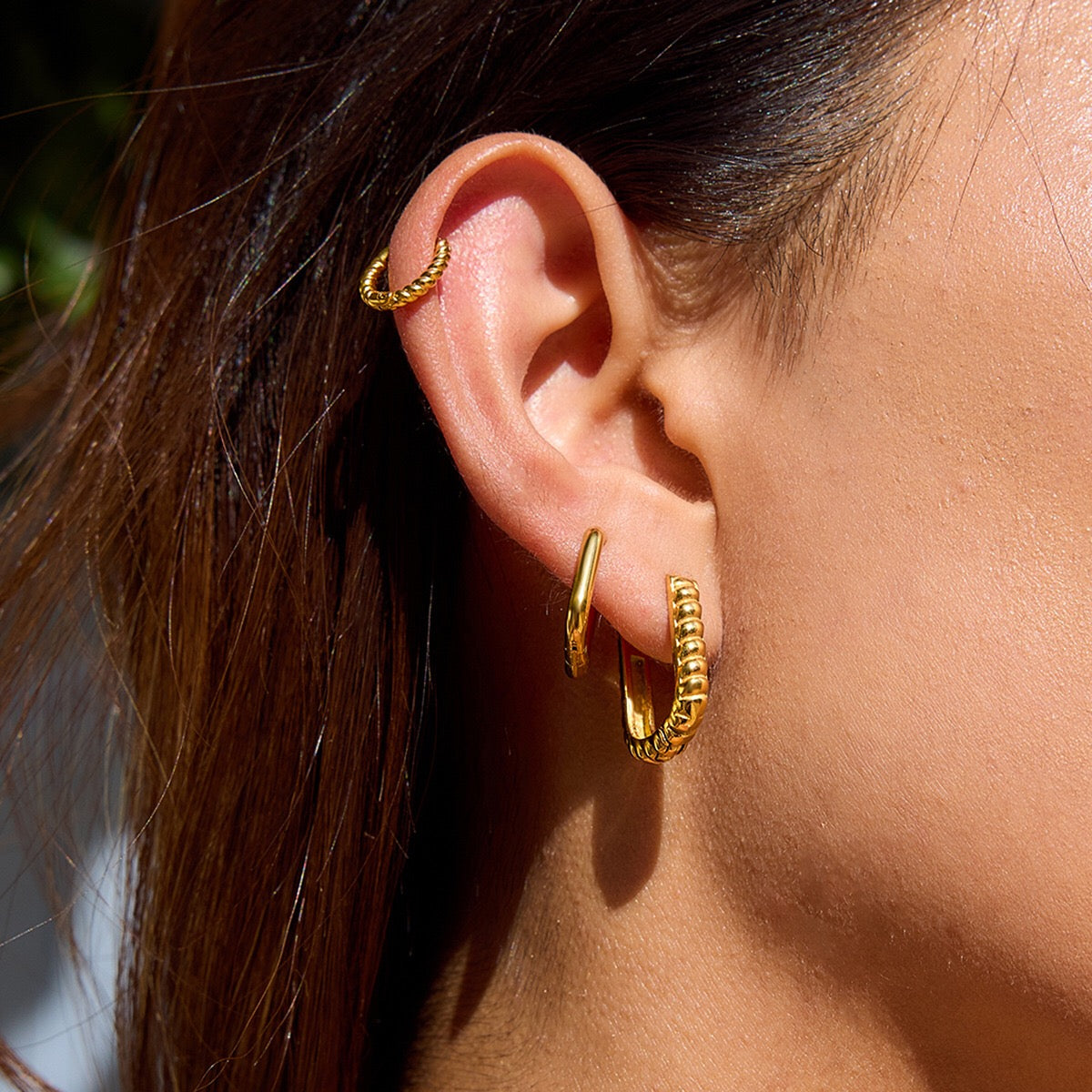 18K Gold Bare Ribbed Rectangle Huggie Earrings Cartilage Hoops Stack