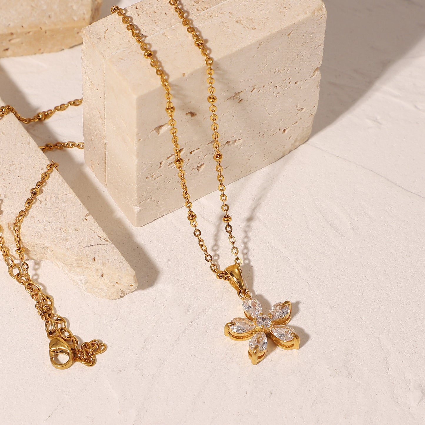 18K Gold Bling Flower CZ Pendant Necklace