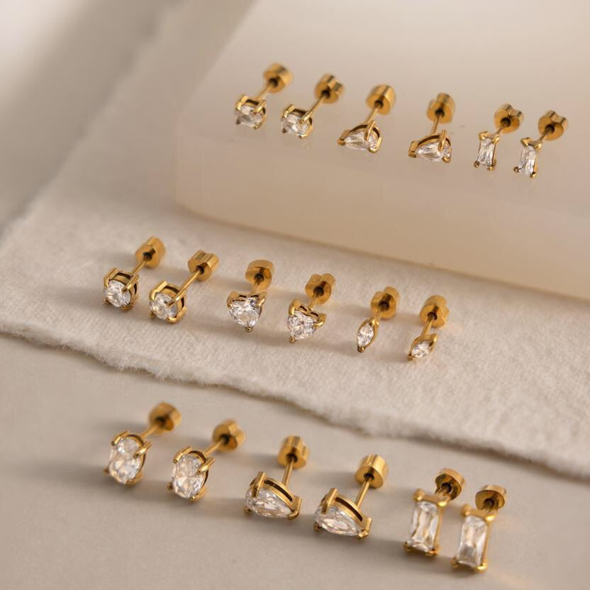 18K Gold Tiny Stars Flat Back Stud Nap Earrings Set