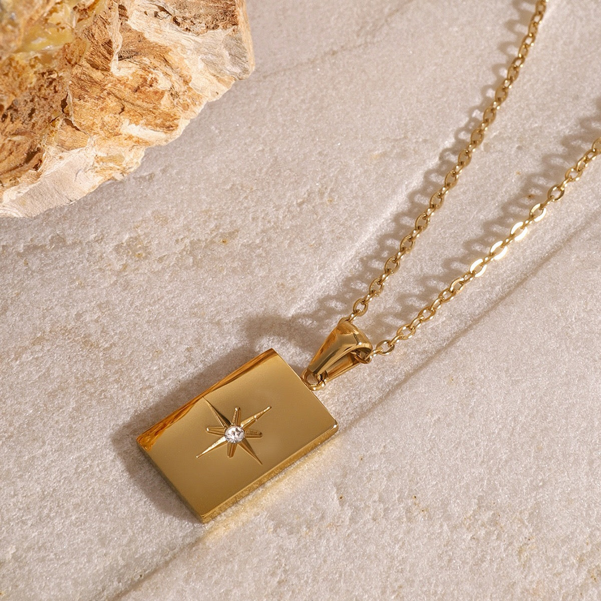 18K Gold Starburst Pendant Herringbong Snake Rope Chain Layered Necklace