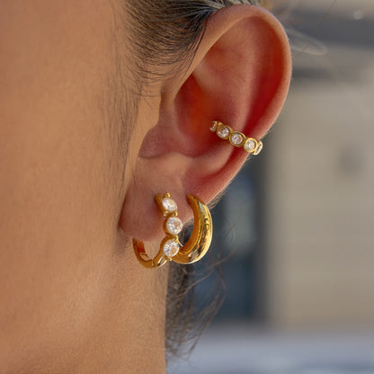 18K Gold Gleam Small Hoop Huggie Earrings