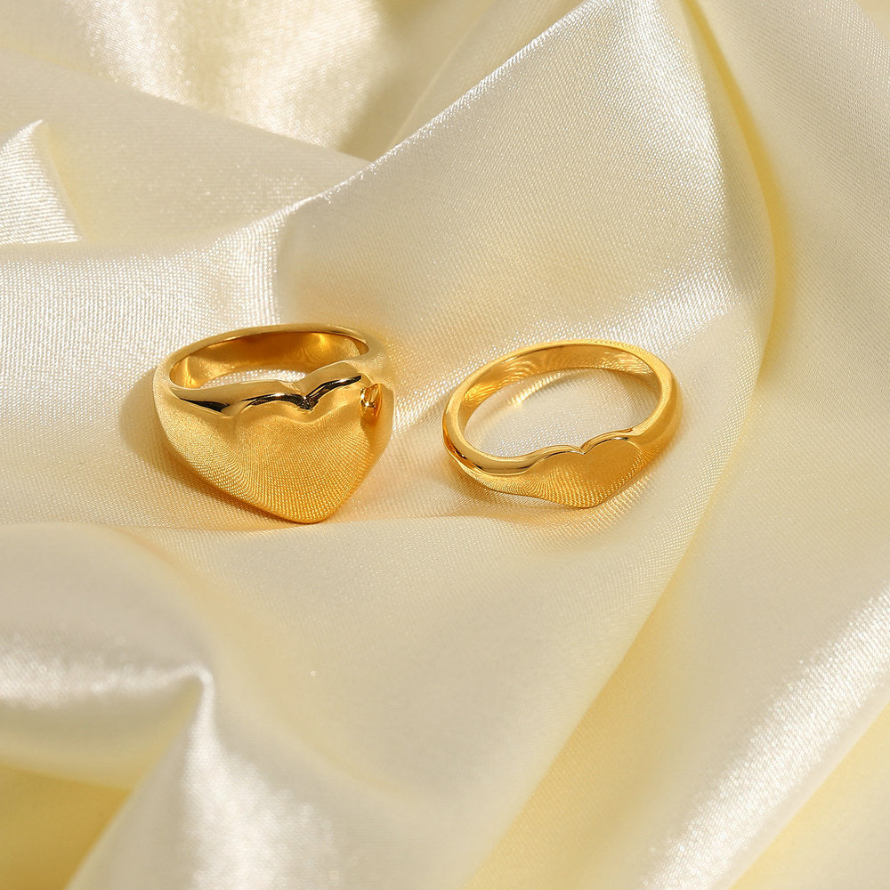 18K Gold Puffy Heart Signet Ring