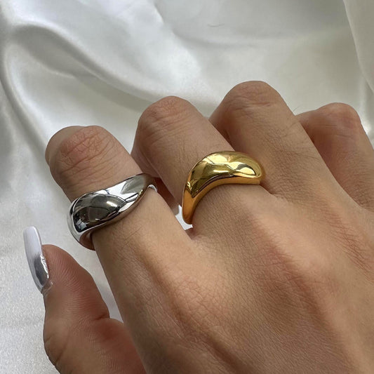 18K Gold Free Flow Puffy Stacking Ring