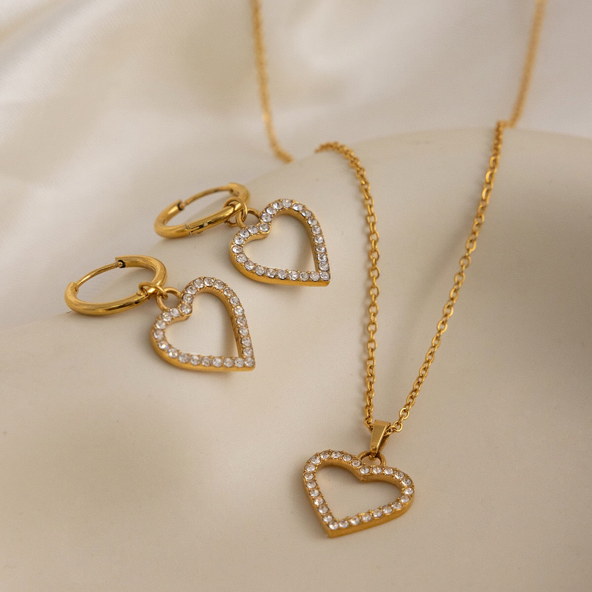 18K Gold Heartstrings Dainty Bling Heart Small Hoop Dangle Huggie Earrings