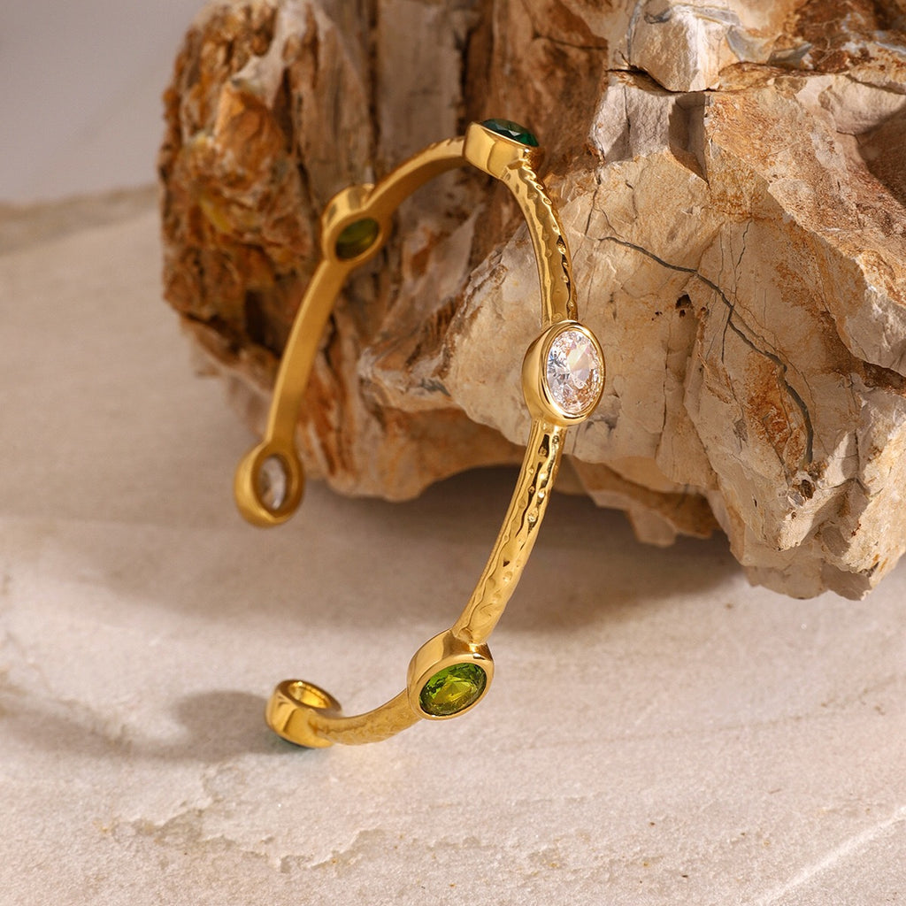 18K Gold Emerald Bangle Bracelet