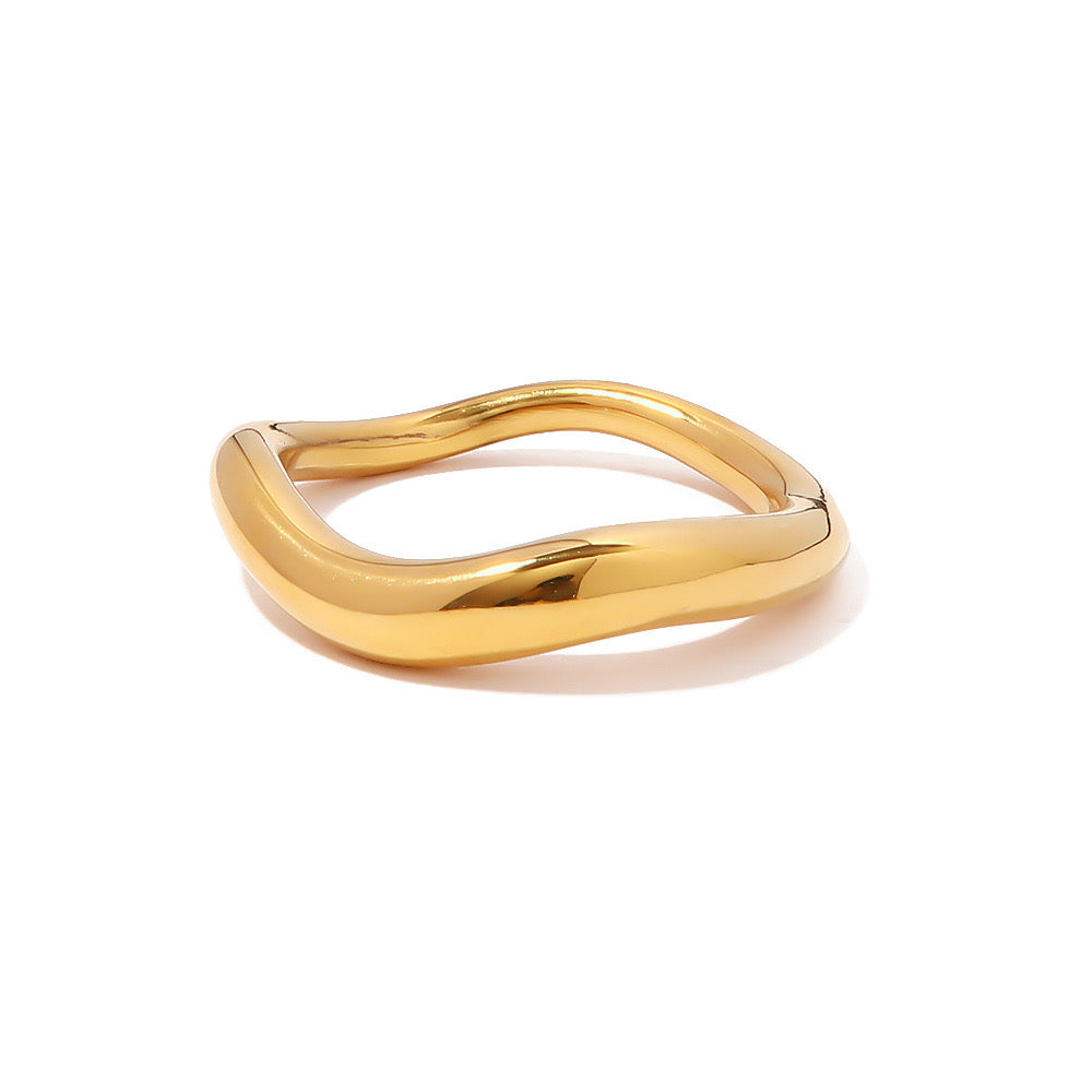 18K Gold Chic Stacking Ring