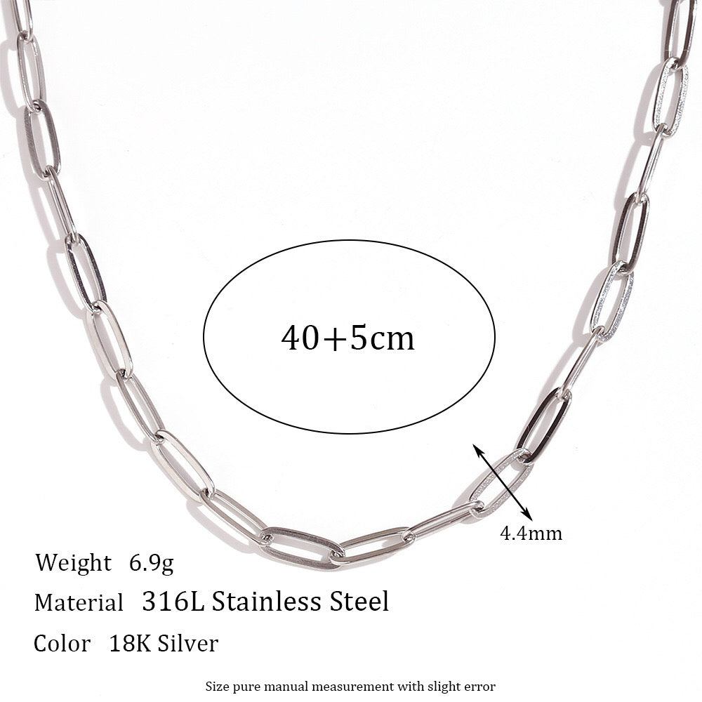 18K Gold Paperclip Necklace