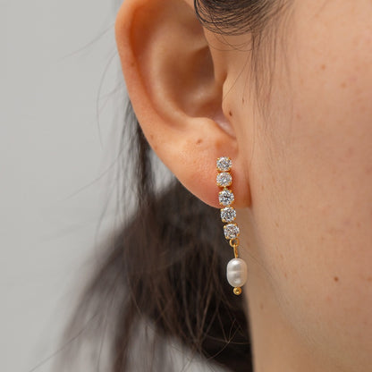 18K Gold Bling Pearl Stud Earrings