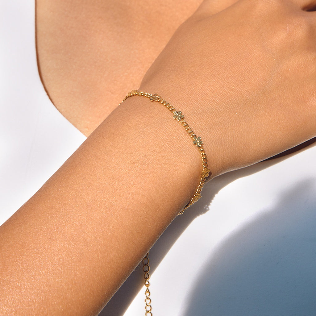 18K Gold Petal Tease Dainty Flower Chain Bracelet