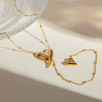 18K Gold Heart Flipped Lariat Necklace