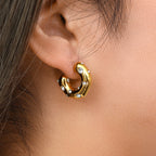 18K Gold Extra Chic Huggie Earrings