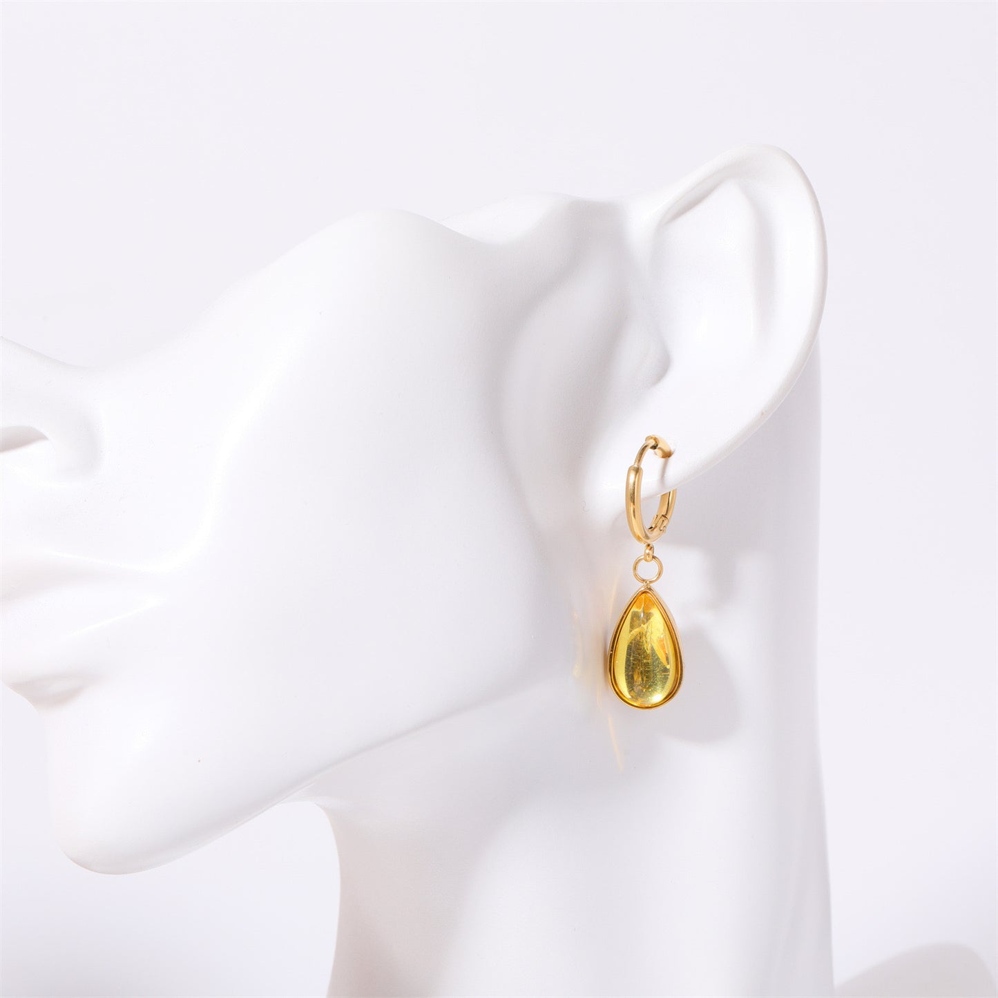 18K Gold Teardrop Birthstone Huggie Earrings