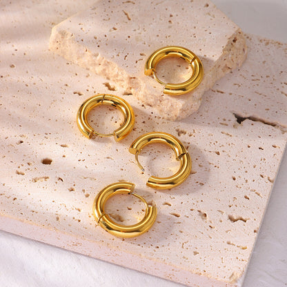 18K Gold Essential Small Hoop Huggie Earrings