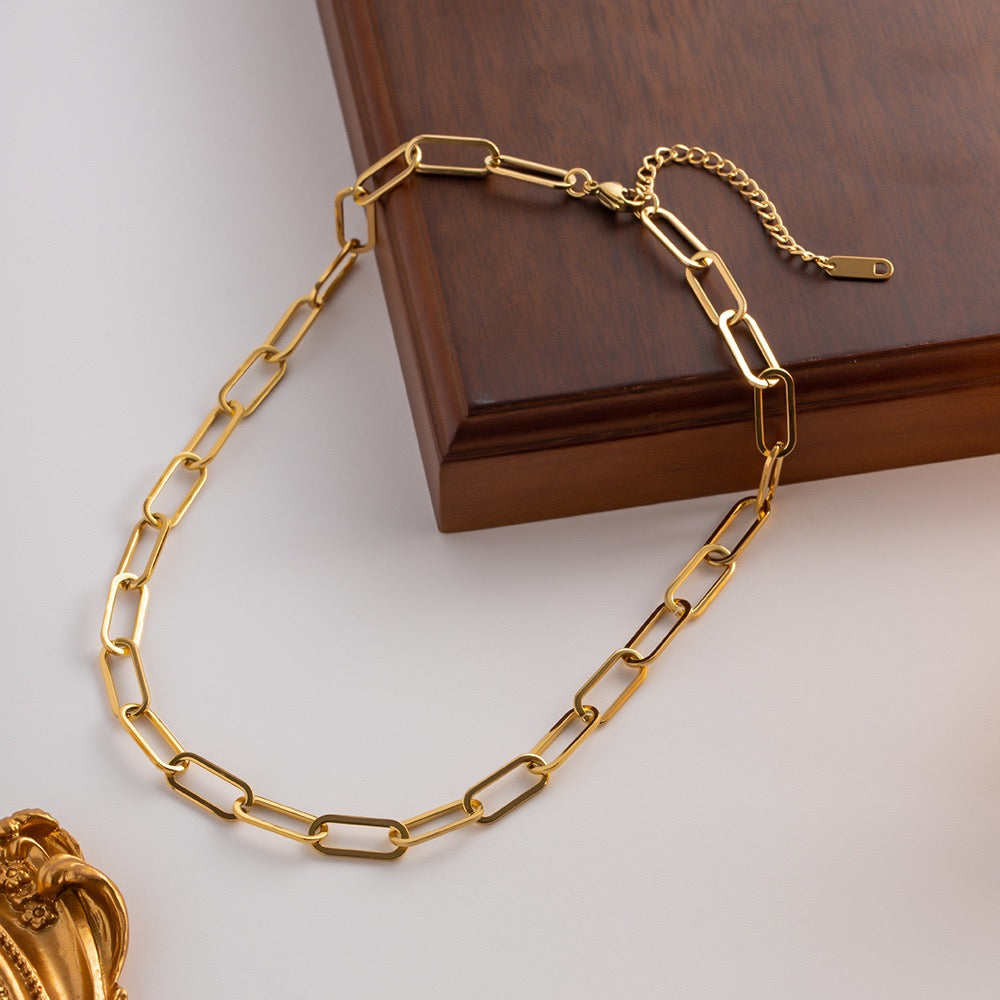 18K Gold Classic Paperclip Chain Necklace