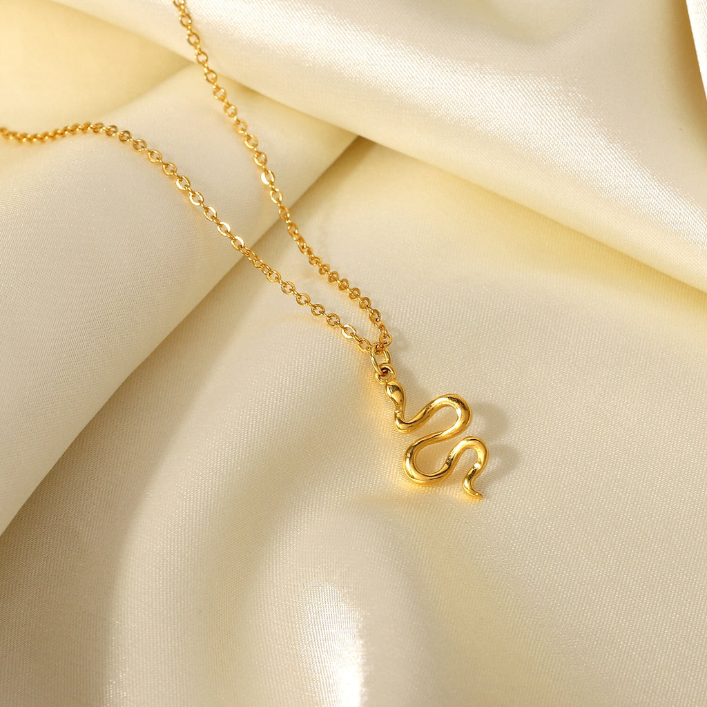 18K Gold Dainty Snake Pendant Necklace