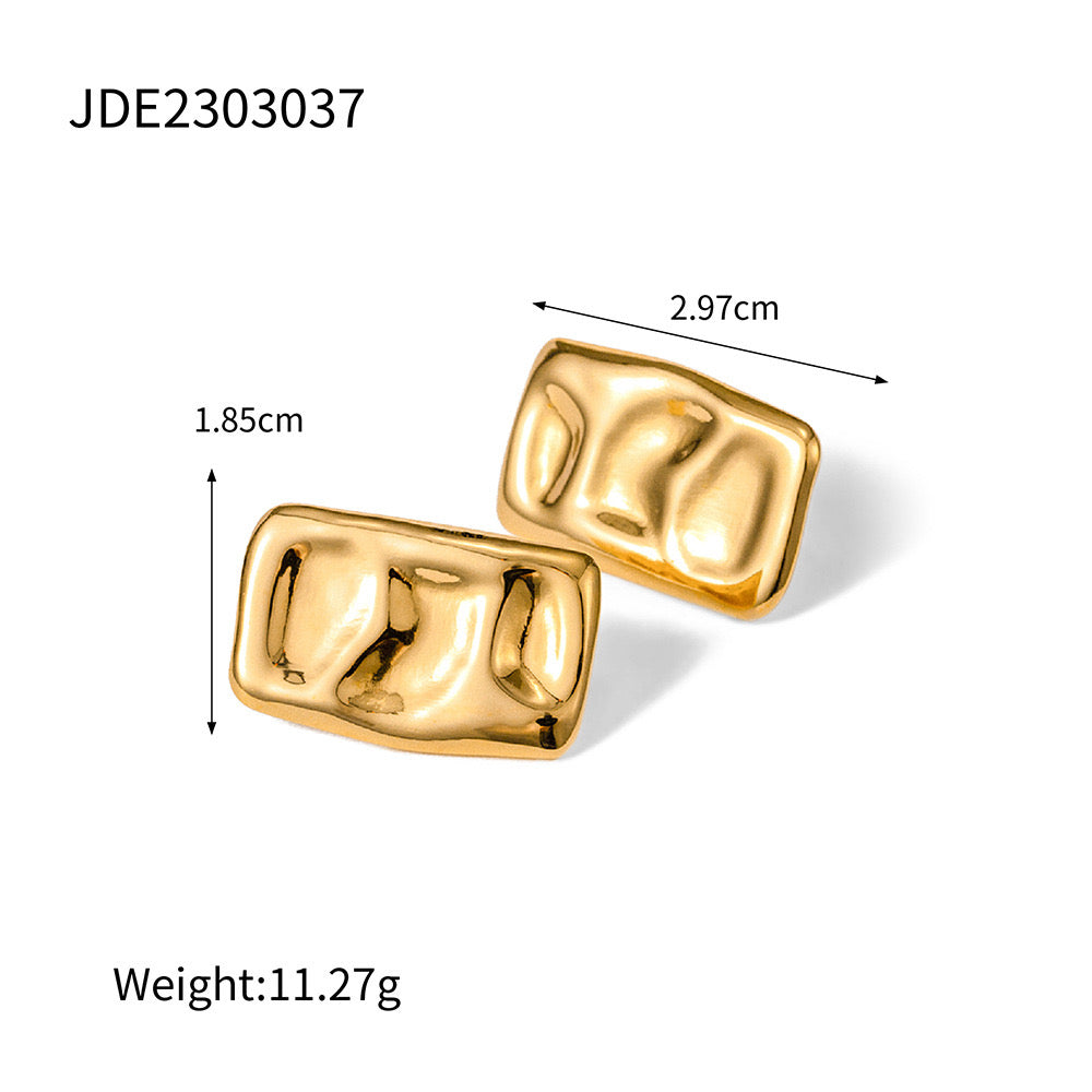 18K Gold Puffy Rectangle Statement Stud Earrings